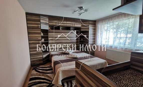 Дава се под наем Двустаен апартамент в Велико Търново, Център - 45 кв.м за 430лв € - Снимка #4