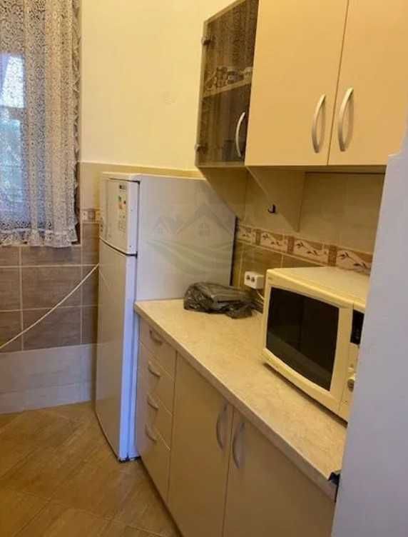 Дава се под наем Двустаен апартамент в Пловдив, Каменица 1 - 65 кв.м за 390лв € - Снимка #2