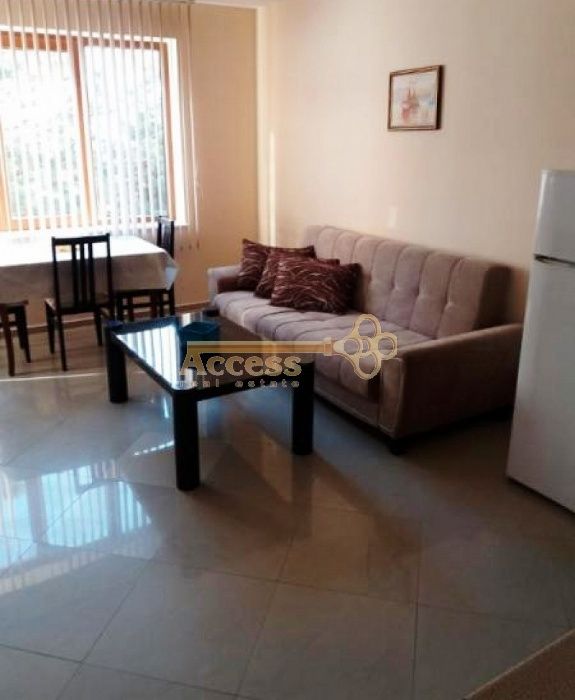 Дава се под наем Двустаен апартамент в Варна, Бриз - 90 кв.м за 300 € - Снимка #2