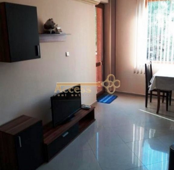 Дава се под наем Двустаен апартамент в Варна, Бриз - 90 кв.м за 300 € - Снимка #4