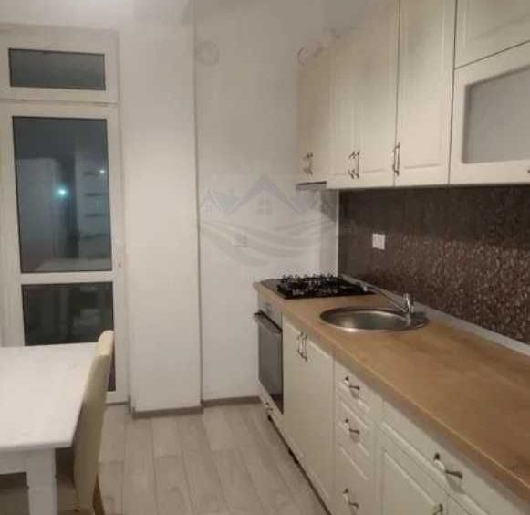 Дава се под наем Тристаен апартамент в Пловдив, Централна гара - 85 кв.м за 360лв € - Снимка #1
