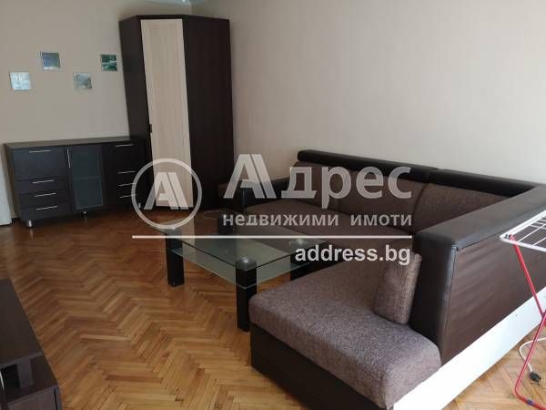 Дава се под наем Двустаен апартамент в София, Гевгелийски - 56 кв.м за 750лв € - Снимка #3