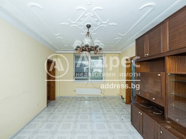 Тристаен апартамент в Пловдив, Въстанически - 86 кв.м за 1361 €/кв.м - Снимка #9