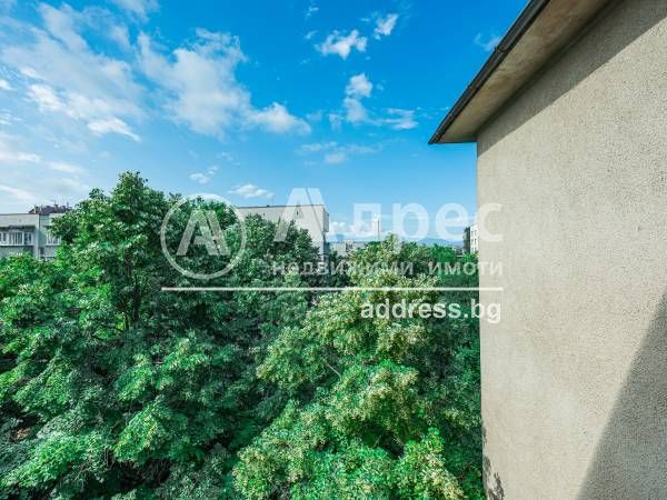 Тристаен апартамент в Пловдив, Въстанически - 86 кв.м за 1361 €/кв.м - Снимка #12