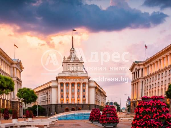 Тристаен апартамент в София, Център - 96 кв.м за 2907 €/кв.м - Снимка #3