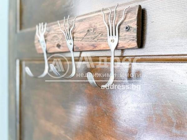 Тристаен апартамент в София, Център - 96 кв.м за 2907 €/кв.м - Снимка #12