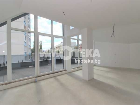 Многостаен апартамент в София, Изток - 249 кв.м за 2370 €/кв.м - Снимка #1