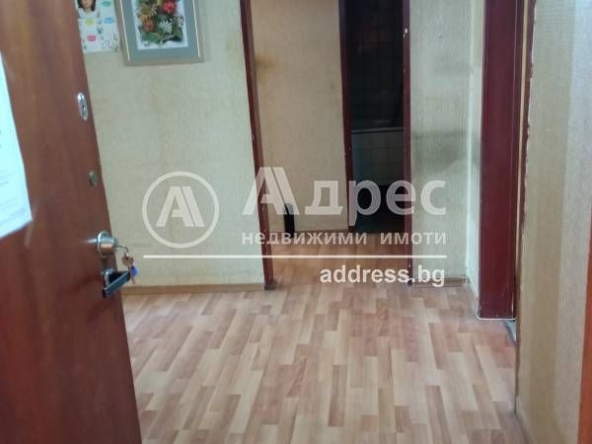Тристаен апартамент в София, Дианабад - 79 кв.м за 1709 €/кв.м - Снимка #1