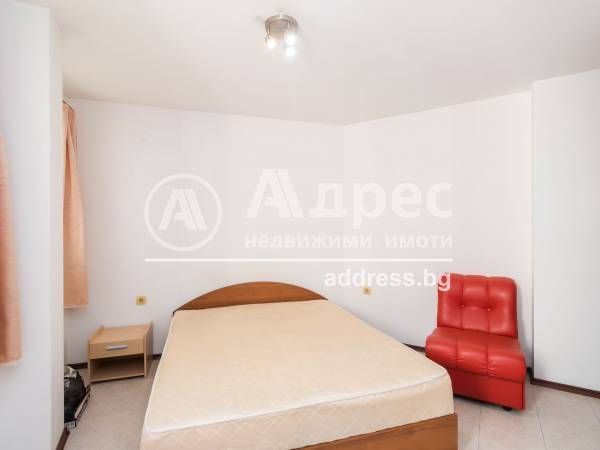 Двустаен апартамент в Варна, Център - 80 кв.м за 1032 €/кв.м - Снимка #12