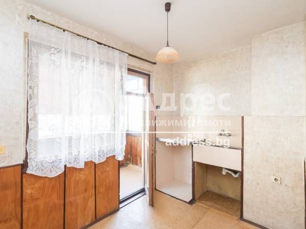 Двустаен апартамент в Варна, Кайсиева градина - 68 кв.м за 927 €/кв.м - Снимка #3