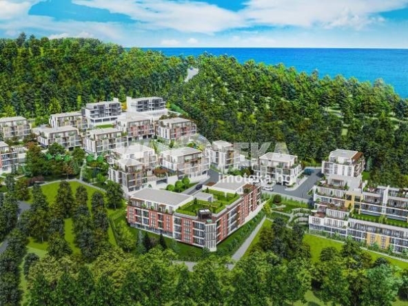 Тристаен апартамент в Варна, м-т Св. Никола - 231 кв.м за 765 €/кв.м - Снимка #1