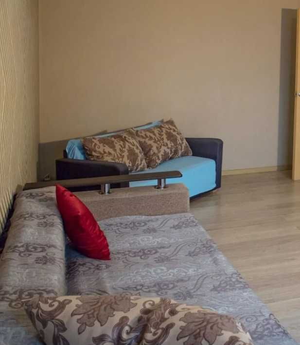 Дава се под наем Двустаен апартамент в Пловдив, Въстанически - 60 кв.м за 360лв € - Снимка #1