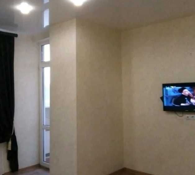 Дава се под наем Двустаен апартамент в Пловдив, Изгрев - 60 кв.м за 390лв € - Снимка #3