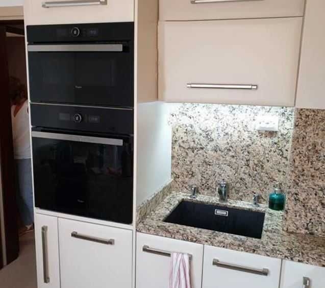 Дава се под наем Двустаен апартамент в София, Център - 65 кв.м за 1240лв € - Снимка #3