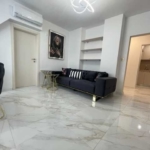 Дава се под наем Тристаен апартамент в София, Хладилника - 80 кв.м за 950 € - Снимка #1