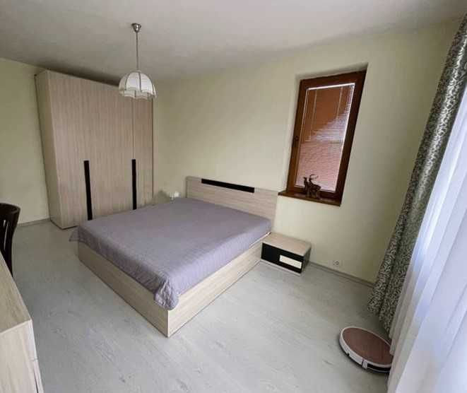 Дава се под наем Тристаен апартамент в София, Хладилника - 110 кв.м за 850 € - Снимка #8