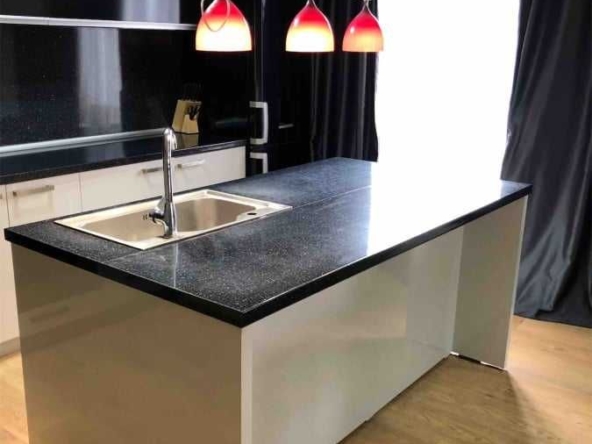 Къща в с. Студена, Област Перник - 240 кв.м за 1042 €/кв.м - Снимка #1