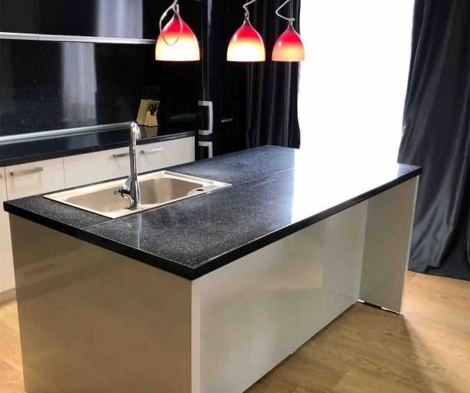 Къща в с. Студена, Област Перник - 240 кв.м за 1042 €/кв.м - Снимка #1