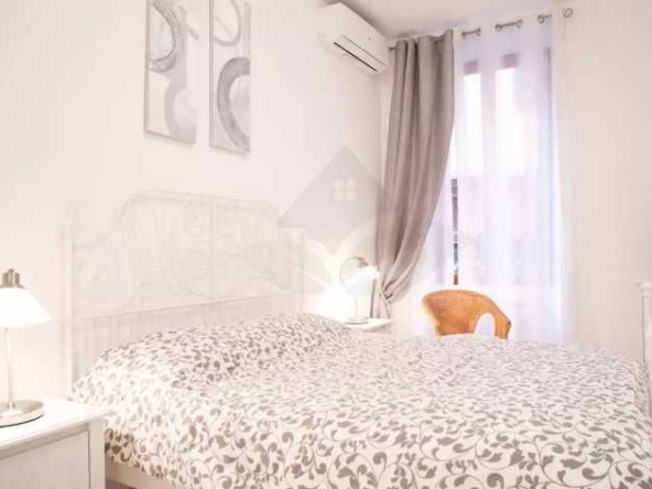 Дава се под наем Двустаен апартамент в Пловдив, Коматево - 52 кв.м за 190 € - Снимка #1