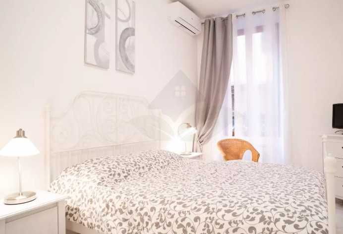 Дава се под наем Двустаен апартамент в Пловдив, Коматево - 52 кв.м за 190 € - Снимка #1