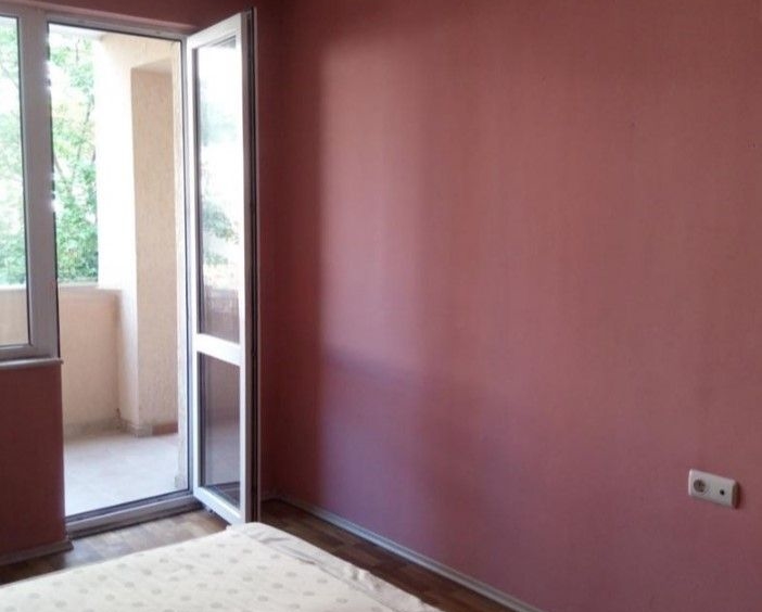 Дава се под наем Двустаен апартамент в Варна, Център - 60 кв.м за 285 € - Снимка #4