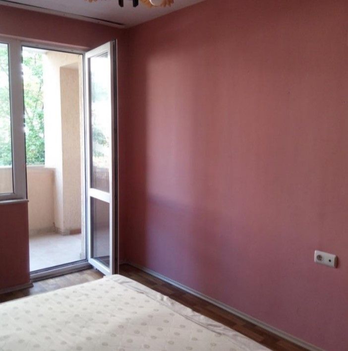Дава се под наем Двустаен апартамент в Варна, Център - 60 кв.м за 285 € - Снимка #4