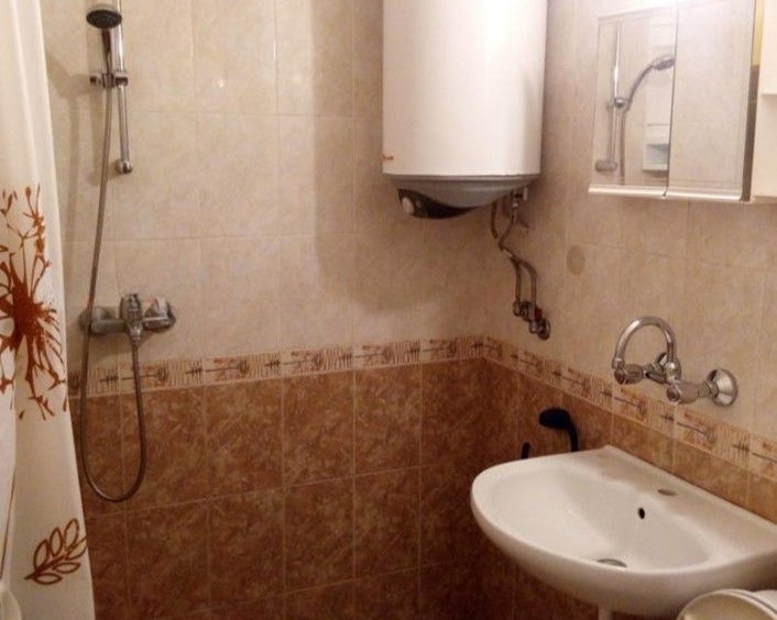 Дава се под наем Двустаен апартамент в Варна, Център - 60 кв.м за 285 € - Снимка #8