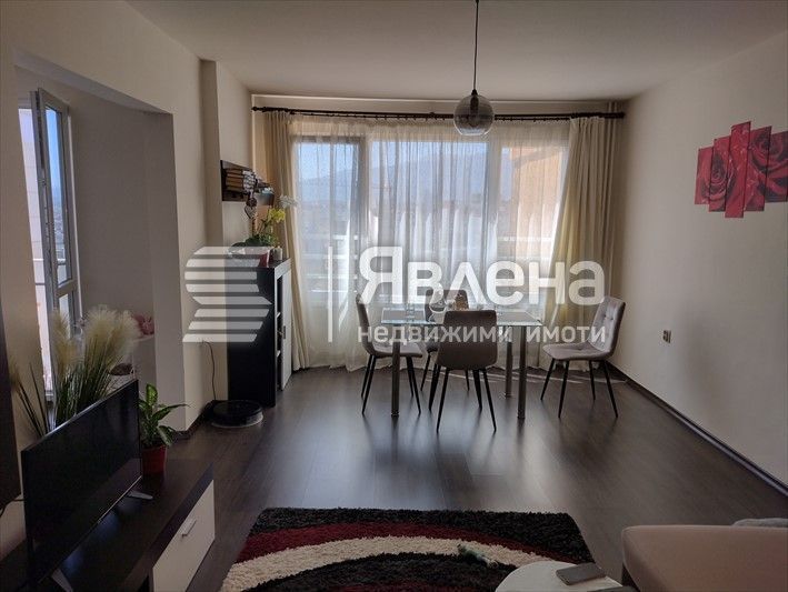 Тристаен апартамент в София, Надежда 4 - 95 кв.м за 1737 €/кв.м - Снимка #2