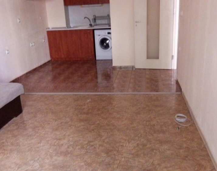 Дава се под наем Двустаен апартамент в Варна, Център - 60 кв.м за 285 € - Снимка #1