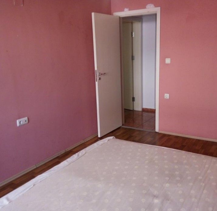 Дава се под наем Двустаен апартамент в Варна, Център - 60 кв.м за 285 € - Снимка #6