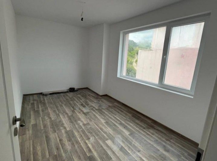 Дава се под наем Двустаен апартамент в Варна, Виница - 67 кв.м за 200 € - Снимка #2