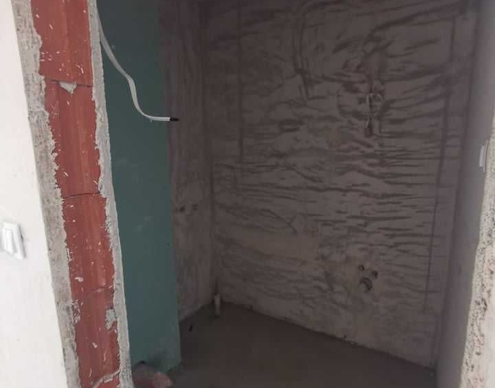 Тристаен апартамент в Пловдив, Кючук Париж - 93 кв.м за 1318 €/кв.м - Снимка #3