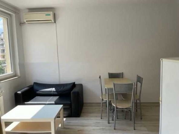 Дава се под наем Двустаен апартамент в София, Център - 50 кв.м за 380 € - Снимка #1