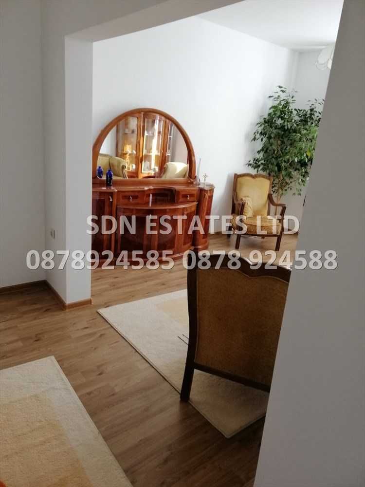 Етаж от къща в Казанлък - 240 кв.м за 1000 €/кв.м - Снимка #1