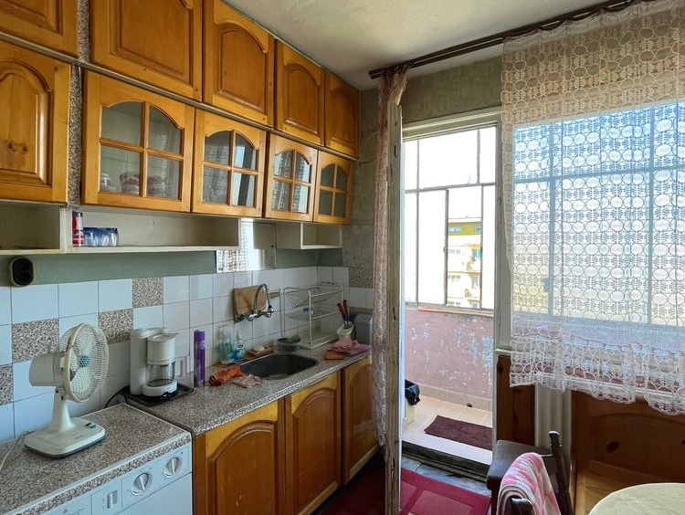 Тристаен апартамент в Благоевград, Идеален център - 74 кв.м за 690 €/кв.м - Снимка #15