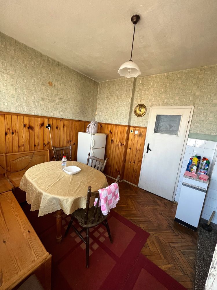 Тристаен апартамент в Благоевград, Идеален център - 74 кв.м за 690 €/кв.м - Снимка #17