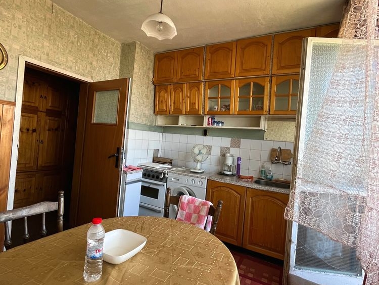 Тристаен апартамент в Благоевград, Идеален център - 74 кв.м за 690 €/кв.м - Снимка #18