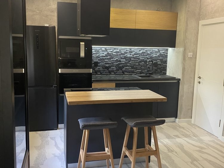 Тристаен апартамент в Пловдив, Кючук Париж - 86 кв.м за 1547 €/кв.м - Снимка #4