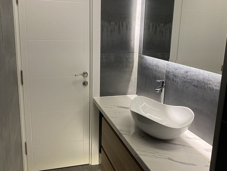 Тристаен апартамент в Пловдив, Кючук Париж - 86 кв.м за 1547 €/кв.м - Снимка #18