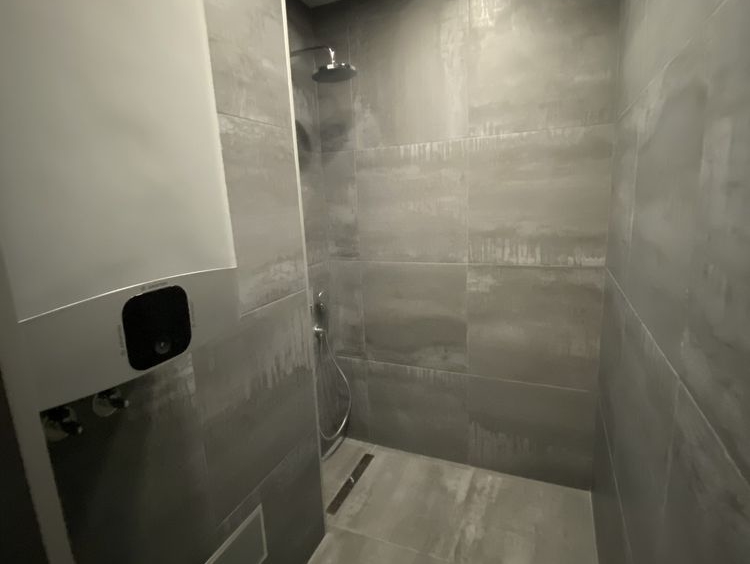 Тристаен апартамент в Пловдив, Кючук Париж - 86 кв.м за 1547 €/кв.м - Снимка #19
