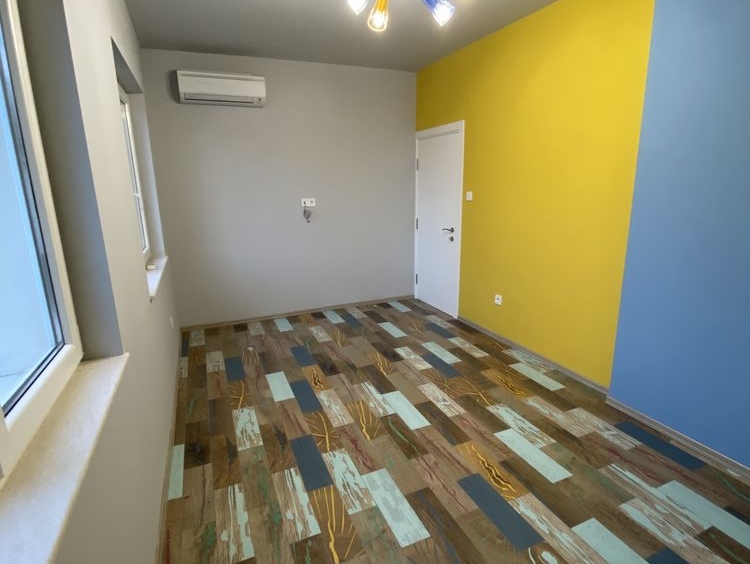 Тристаен апартамент в Пловдив, Кючук Париж - 86 кв.м за 1547 €/кв.м - Снимка #22