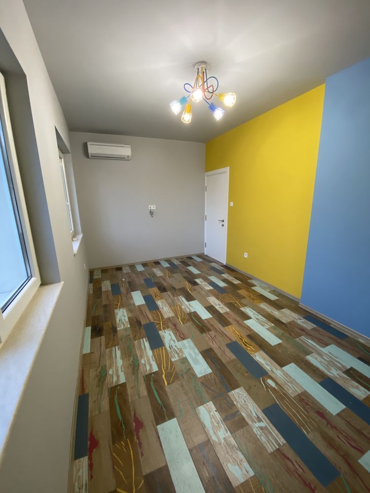 Тристаен апартамент в Пловдив, Кючук Париж - 86 кв.м за 1547 €/кв.м - Снимка #22
