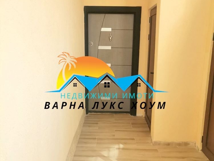 Тристаен апартамент в Варна, Галата - 62 кв.м за 1025 €/кв.м - Снимка #2