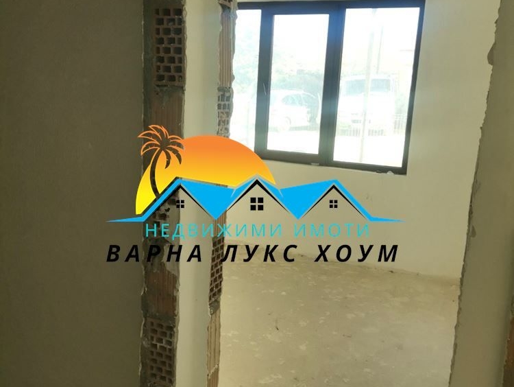 Тристаен апартамент в Варна, Галата - 62 кв.м за 1025 €/кв.м - Снимка #5