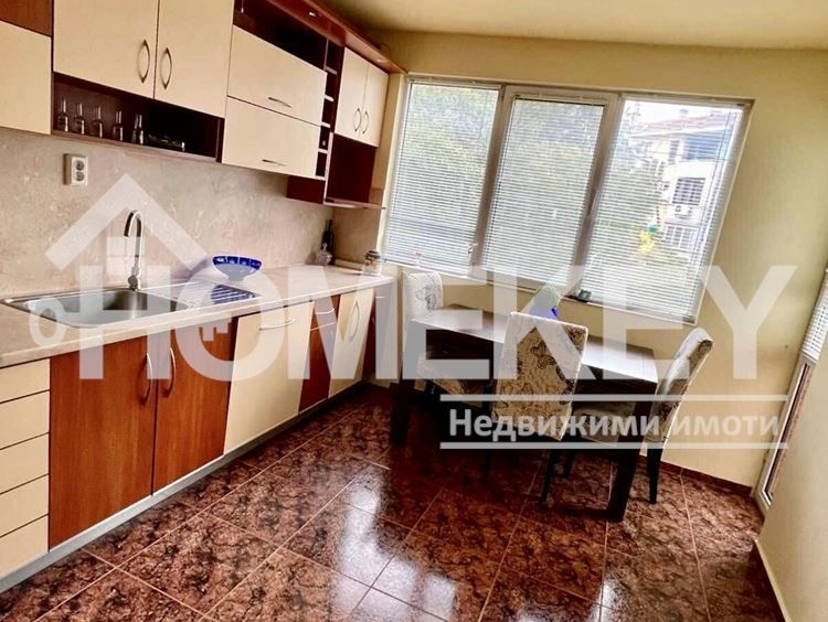 Тристаен апартамент в Варна, Лятно кино Тракия - 140 кв.м за 1108 €/кв.м - Снимка #3