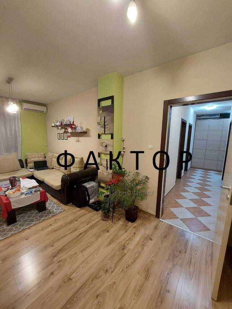 Тристаен апартамент в Пловдив, Въстанически - 110 кв.м за 1225 €/кв.м - Снимка #2
