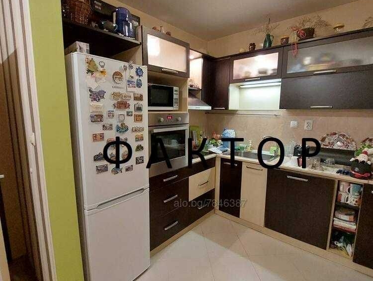 Тристаен апартамент в Пловдив, Въстанически - 110 кв.м за 1225 €/кв.м - Снимка #4