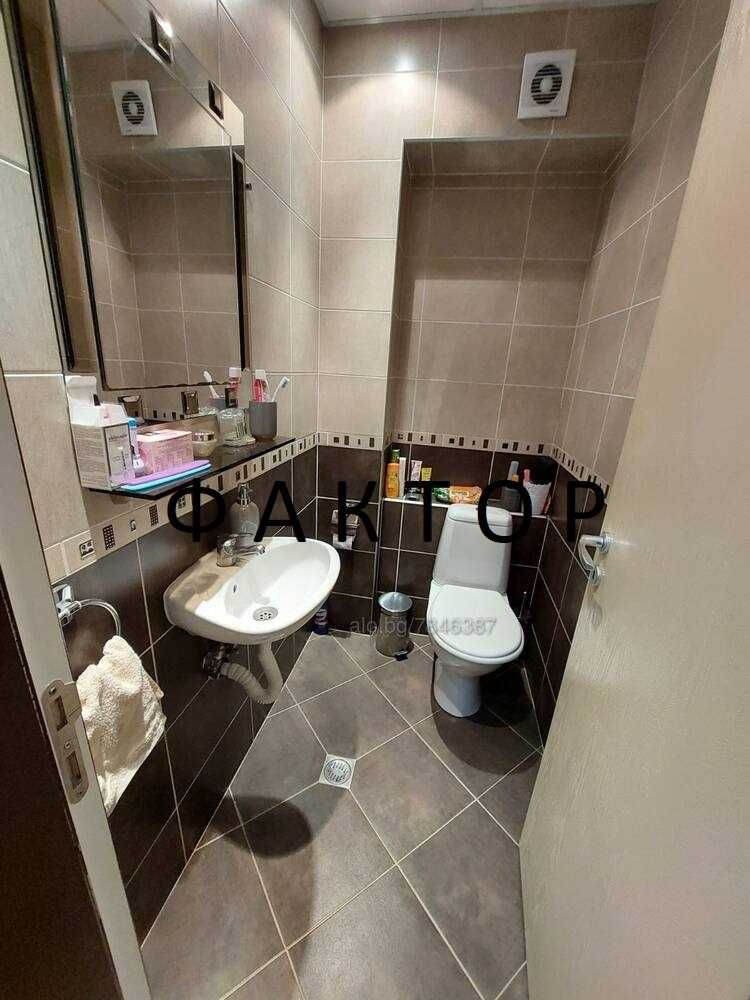 Тристаен апартамент в Пловдив, Въстанически - 110 кв.м за 1225 €/кв.м - Снимка #12
