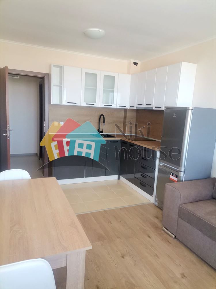 Двустаен апартамент в к.к. Златни пясъци - 75 кв.м за 974 €/кв.м - Снимка #1