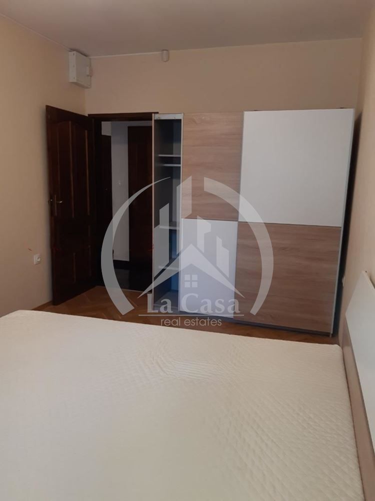 Дава се под наем Тристаен апартамент в София, Лозенец - 96 кв.м за 550 € - Снимка #6